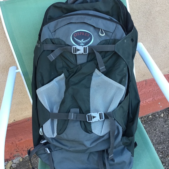 Osprey Farpoint 55 Backpack - Picture 5 of 10